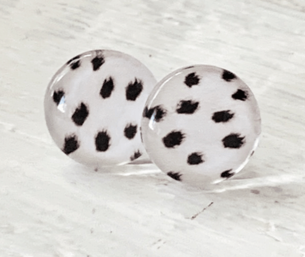 Cabochon Stud Earrings - Black/White 2 1